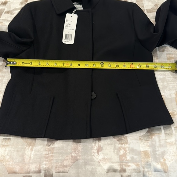 AKRIS Punto wool Short jacket ( swing jacket - Picture 8 of 10